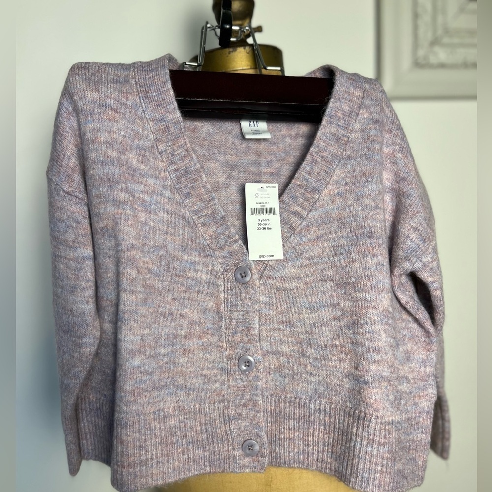 Gap 3T lavender v-neck cardigan NWT